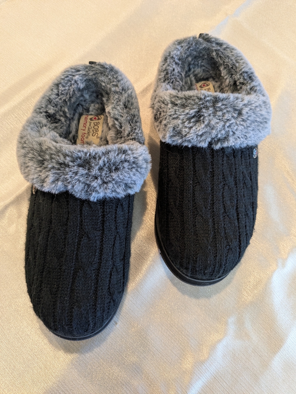 BOBS from Skechers Gray Plush Faux Fur Slippers Size 6